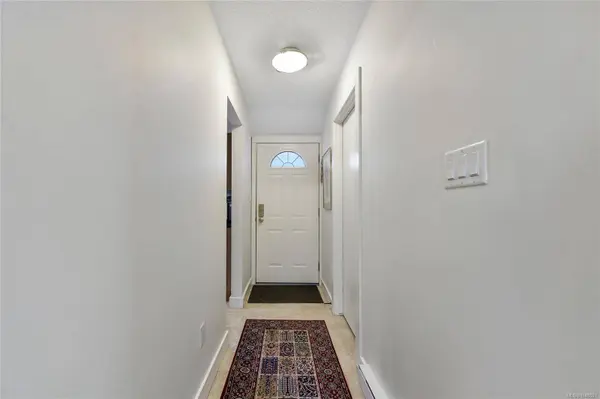 444 Michigan St ##2, Victoria, BC V8V 1R5