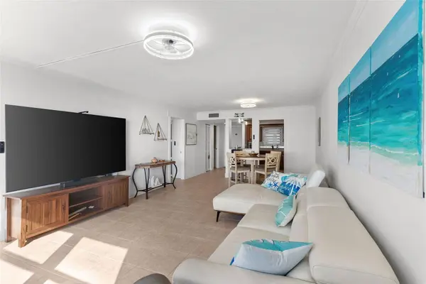 1230 GULF BLVD #1204, Clearwater, FL 33767