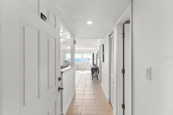 1230 GULF BLVD #1204, Clearwater, FL 33767