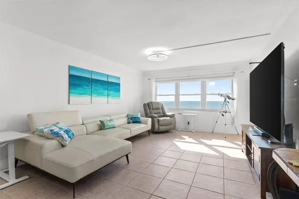 1230 GULF BLVD #1204, Clearwater, FL 33767