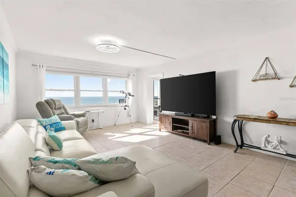 1230 GULF BLVD #1204, Clearwater, FL 33767