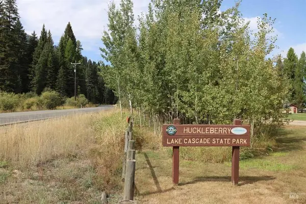 2325 West Mountain Road, Donnelly, ID 83615