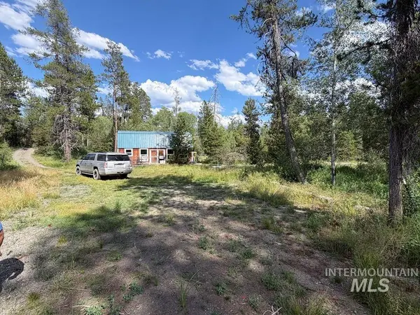 40 Black Pine Place, Mccall, ID 83638