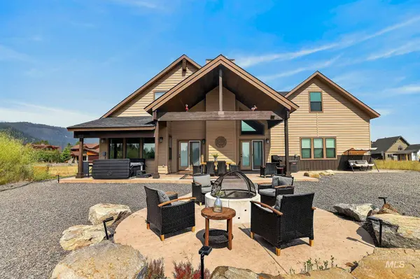 13102 Hawks Bay Road, Donnelly, ID 83615