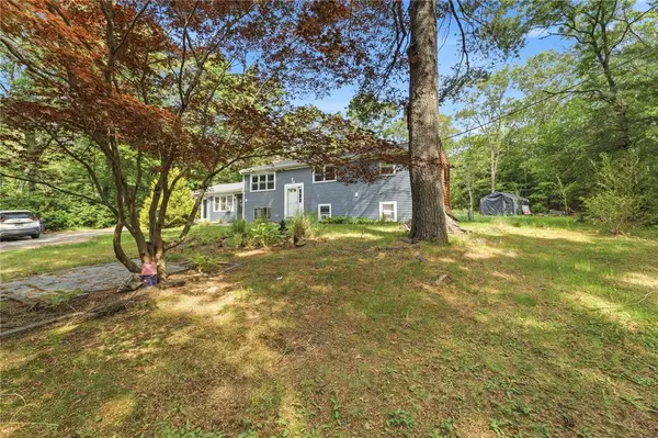 2654 Harkney Hill RD, Coventry, RI 02816