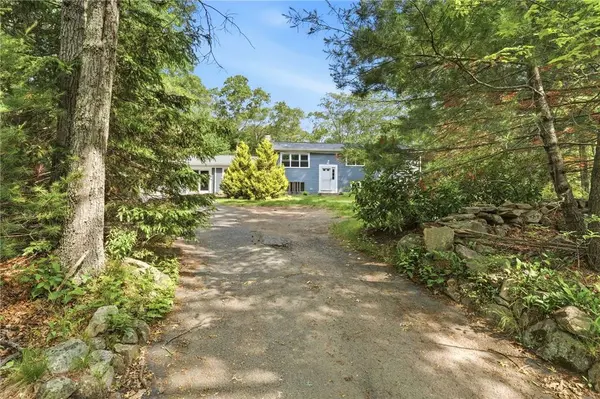 2654 Harkney Hill RD, Coventry, RI 02816