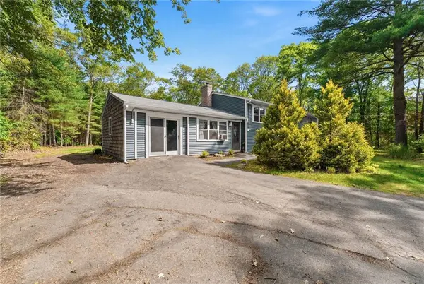 2654 Harkney Hill RD, Coventry, RI 02816