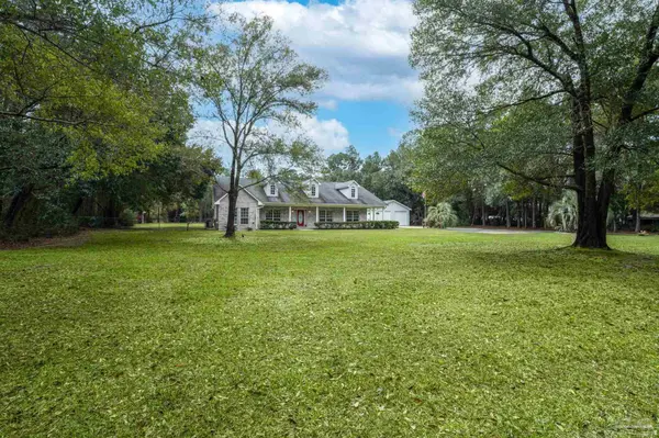 1911 Tillman Ln, Pensacola, FL 32526