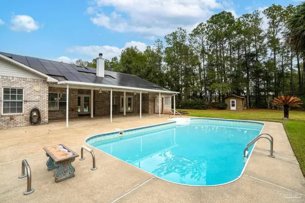1911 Tillman Ln, Pensacola, FL 32526