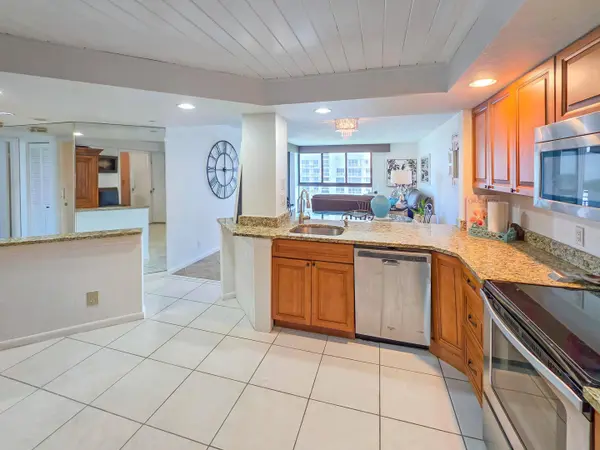 2800 N Highway A1a #806, Fort Pierce, FL 34949