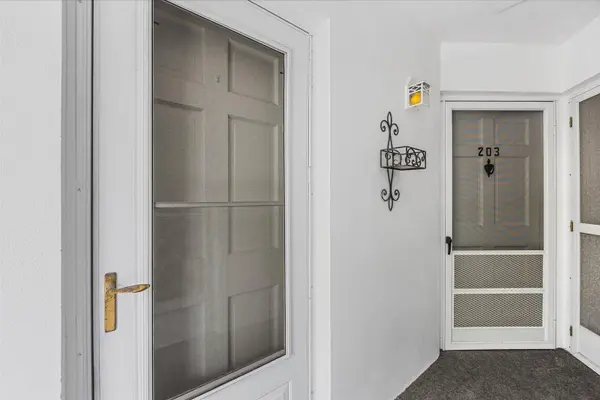2 GARDEN ST #203M, Tequesta, FL 33469