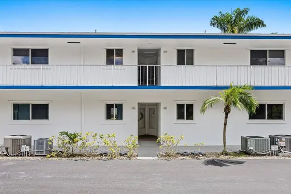 2 GARDEN ST #203M