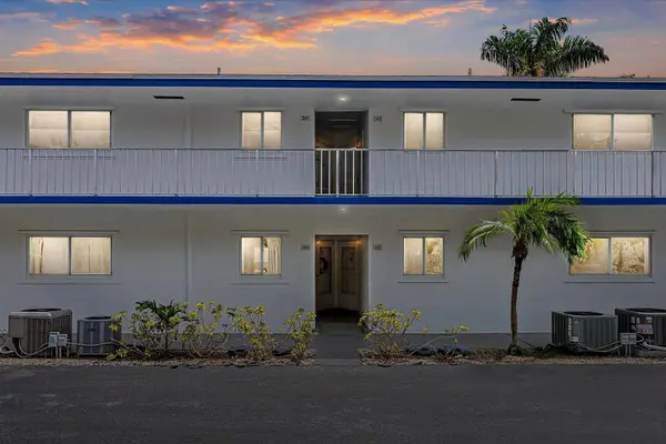 2 GARDEN ST #203M, Tequesta, FL 33469