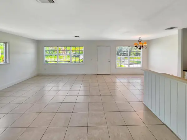 1331 3RD CT, Vero Beach, FL 32960