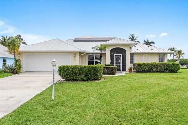 122 Queen Frederika CT, Hutchinson Island, FL 34949