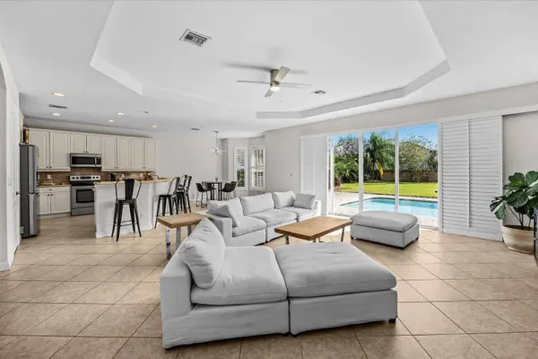 1180 AMETHYST DR SW, Vero Beach, FL 32968