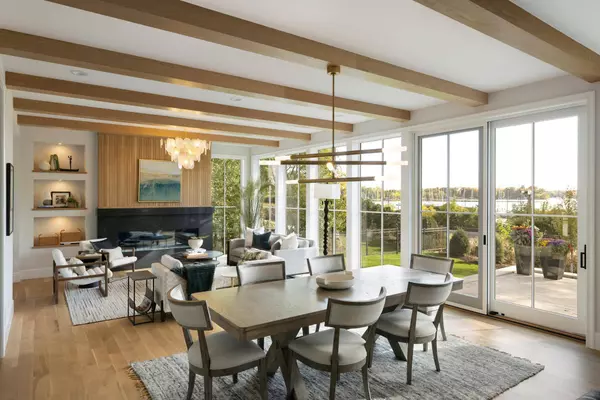 1038 Lake ST E, Wayzata, MN 55391