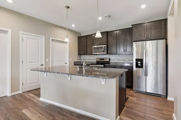6512 W 133rd ST, Savage, MN 55378