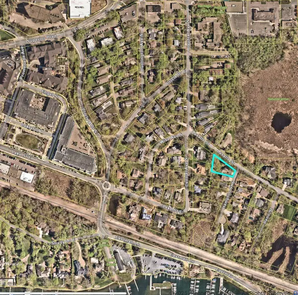 1150 La Salle ST, Wayzata, MN 55391