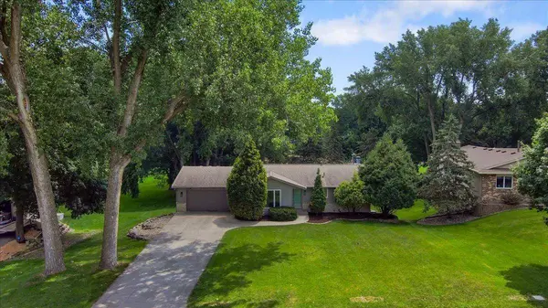 12738 Gordon DR