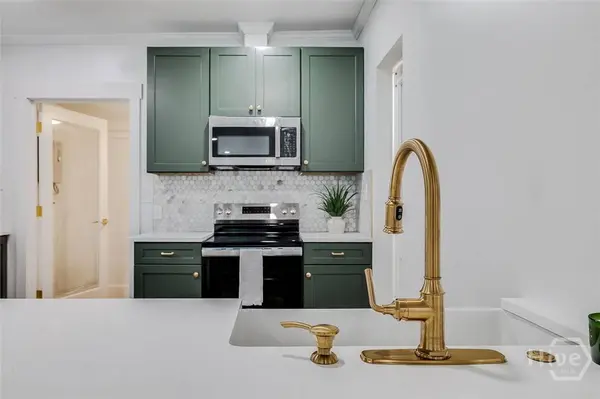 1018 Seiler AVE, Savannah, GA 31401