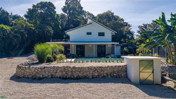 Casa Flores, Puerto Carrillo, Guanacaste 51103