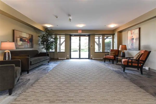 2300 Mansfield Dr ##212, Courtenay, BC V9N 3S3