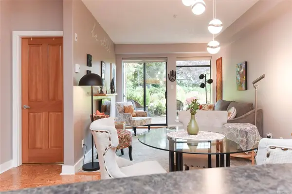 2300 Mansfield Dr ##212, Courtenay, BC V9N 3S3