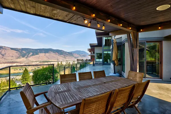1555 Kicking Horse Way-41