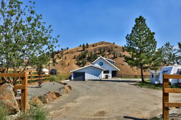 272 Goose Lake-1