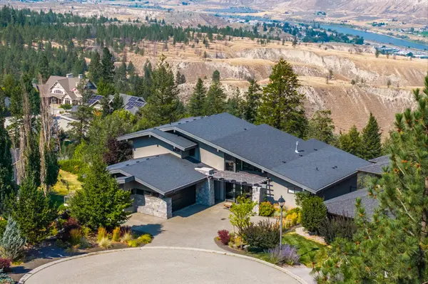 1555 Kicking Horse Way-1