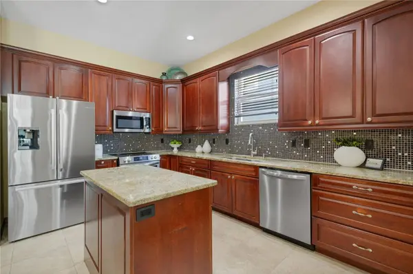 3021 59TH AVE S, St Petersburg, FL 33712