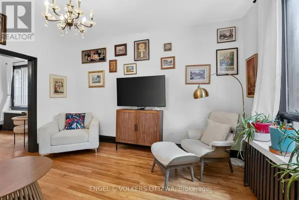 128 SECOND AVENUE, Ottawa, ON K1S2H5