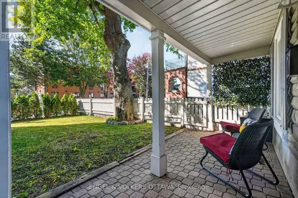319 SAVARD AVENUE, Ottawa, ON K1L7S1