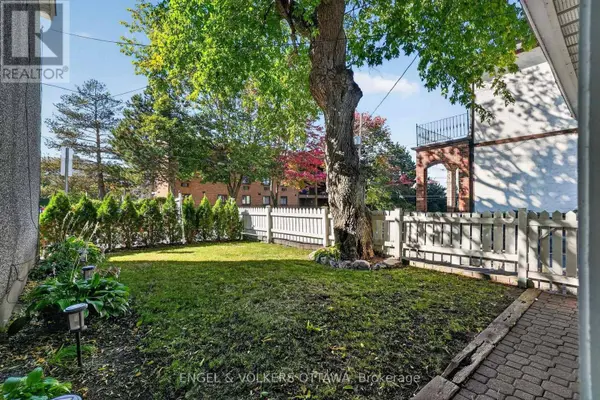 319 SAVARD AVENUE, Ottawa, ON K1L7S1