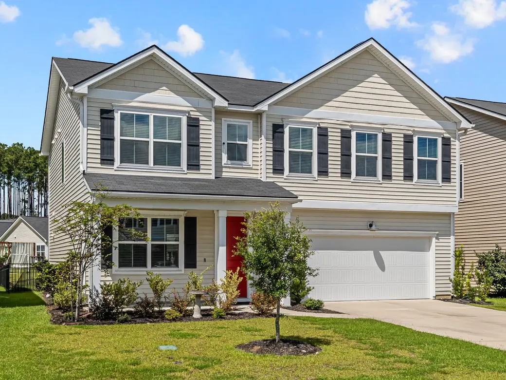 77 Mainland Lakes Drive, Bluffton SC: A Newer Home with Room for Whatever Comes Next