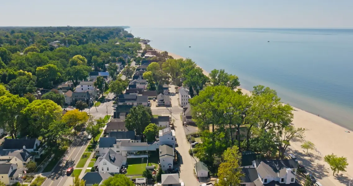 Lake Bluff