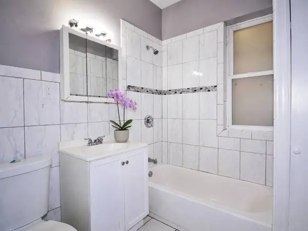 2719 W Belmont AVE #1, Chicago, IL 60618