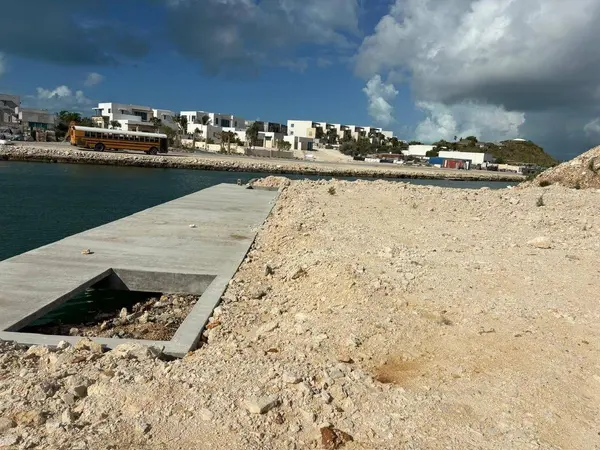 TURTLE TAIL WATERFRONT, Providenciales, BC