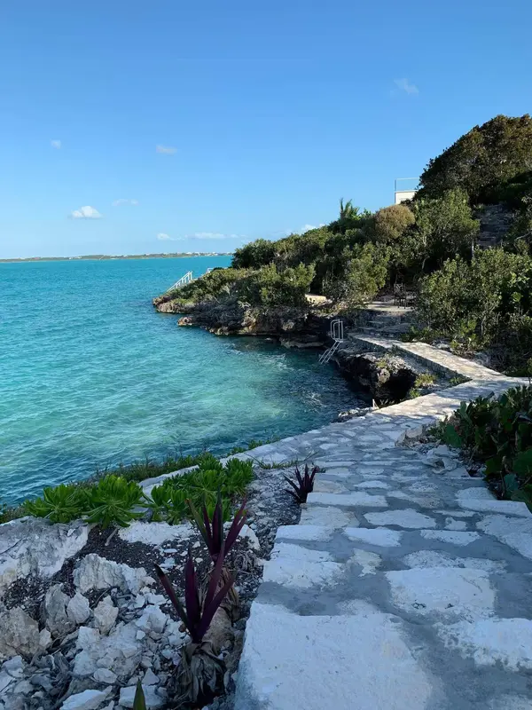 BENBECULA HOUSE, Providenciales, BC