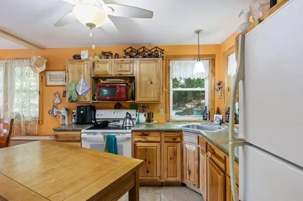 75 Black Cove RD, Wakefield, NH 03872