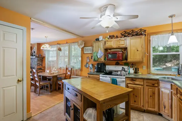 75 Black Cove RD, Wakefield, NH 03872