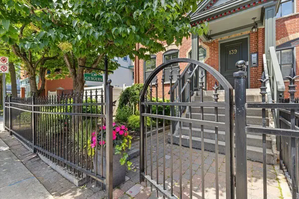 139 Guigues AVE #2, Lower Town - Sandy Hill, ON K1N 5J1