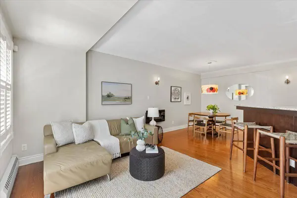 139 Guigues AVE #2, Lower Town - Sandy Hill, ON K1N 5J1