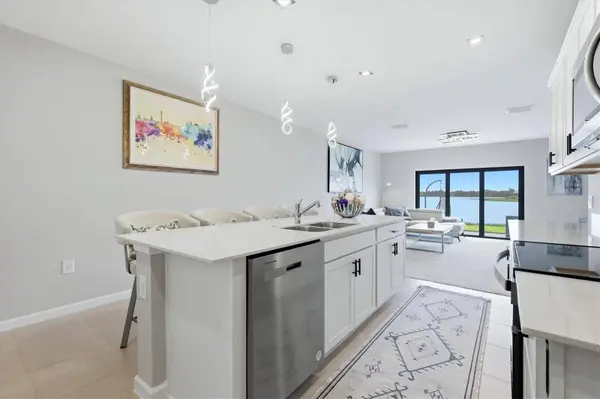 6340 SILVERSTAR DR, Sarasota, FL 34240