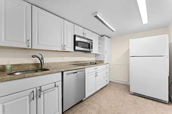 48 Trapelo St #B, Boston, MA 02135