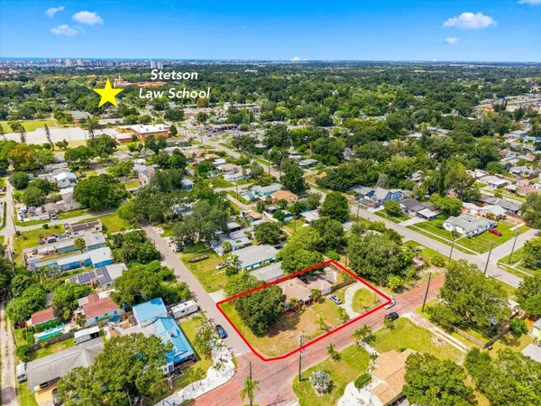 1525 56TH ST S, Gulfport, FL 33707