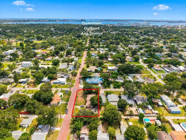 1525 56TH ST S, Gulfport, FL 33707
