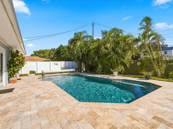 10469 IMPERIAL POINT DR E, Largo, FL 33774