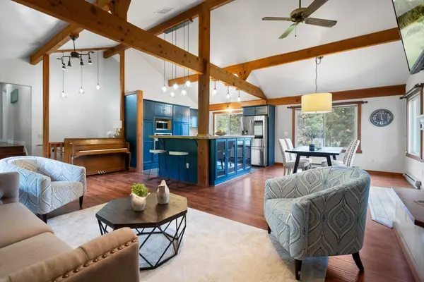 300 Peaceful DR, Bigfork, MT 59911
